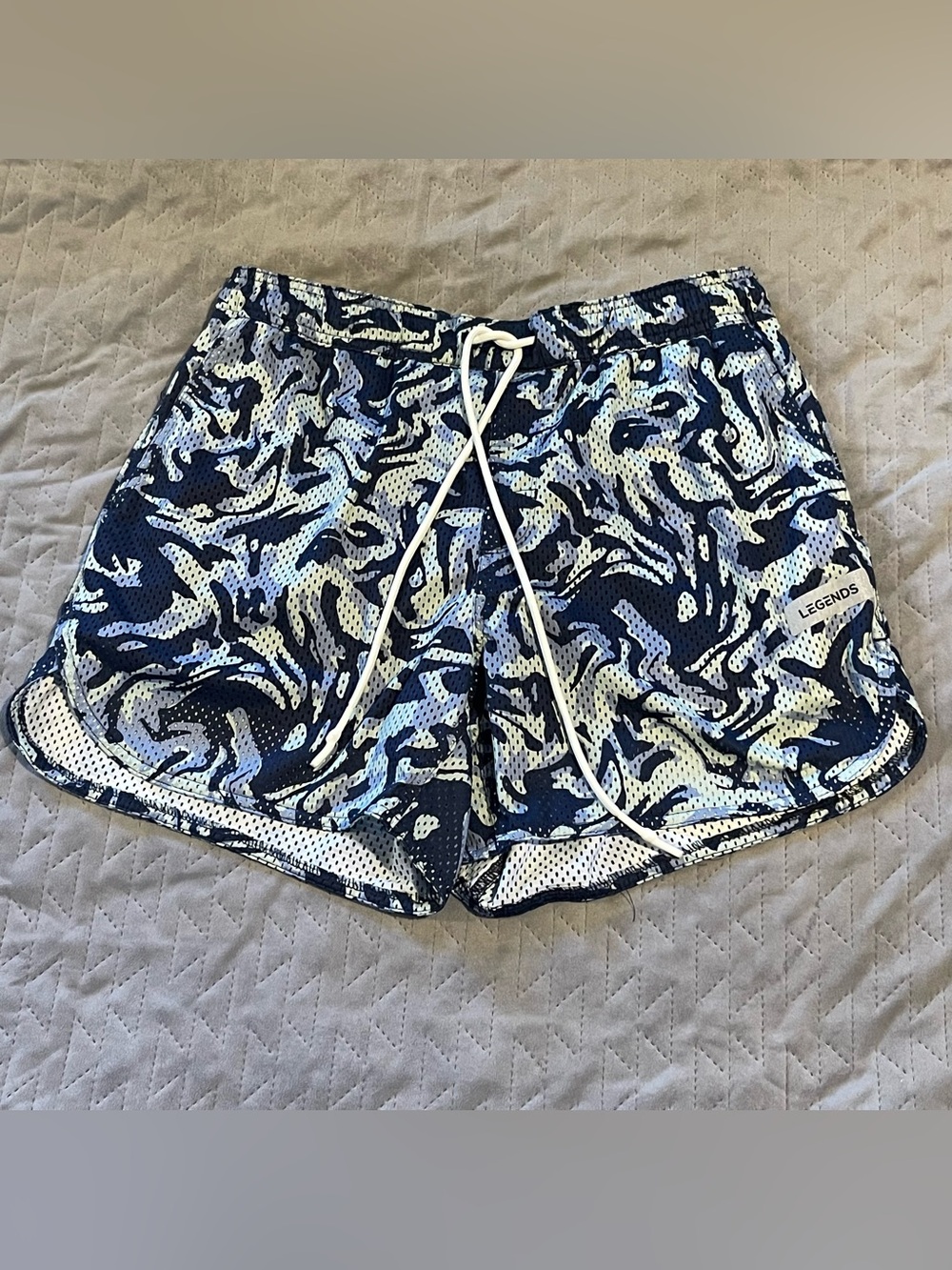 Legends lined shorts mens large NWOT